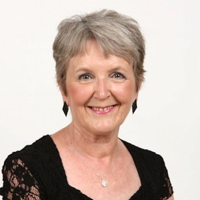 portrait photo of Mary Balgh