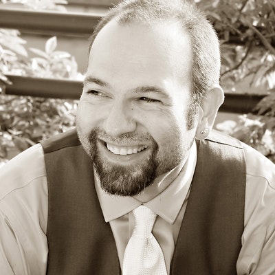 portrait photo of Barry Lyga