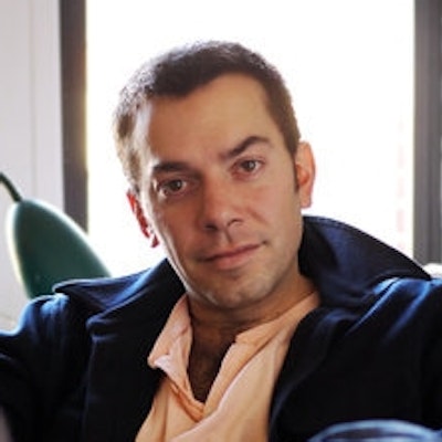 portrait photo of Geoffrey Gray