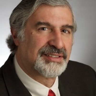 portrait photo of Richard Kurin
