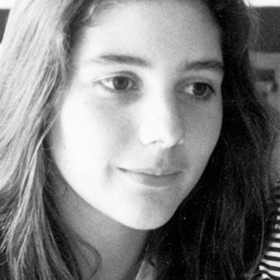 portrait photo of Ann Brashares