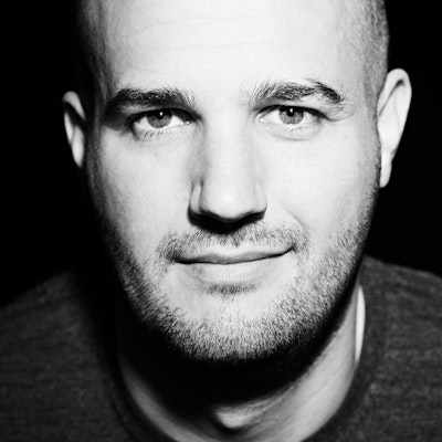 portrait photo of Stephen Witt