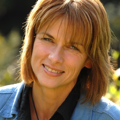 portrait photo of Isabel George