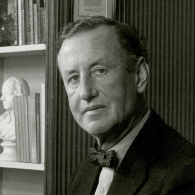portrait photo of Ian Fleming
