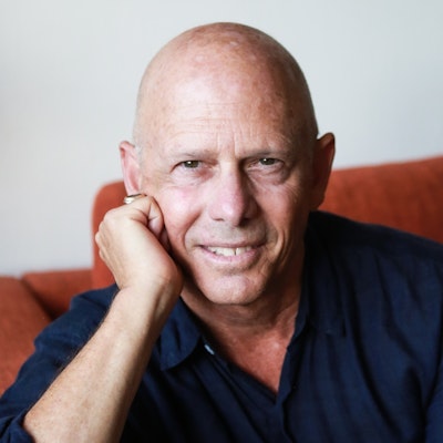 portrait photo of David Leser