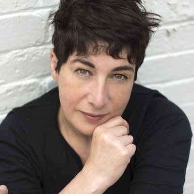 portrait photo of Joanne Harris