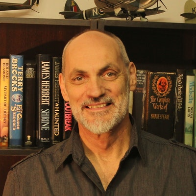 portrait photo of Bruce Gannaway