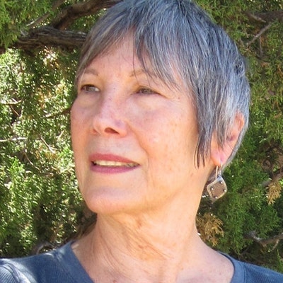 portrait photo of Diane Thomas