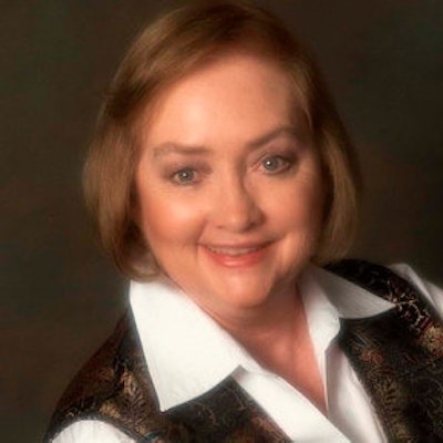 portrait photo of Jodi Thomas