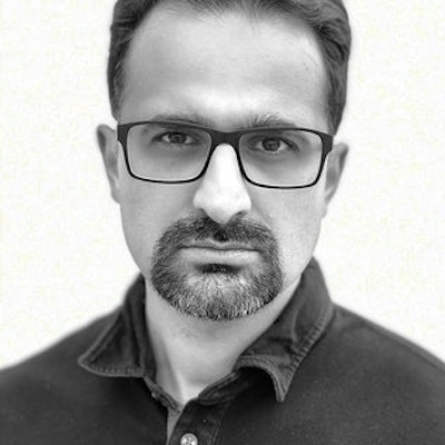 portrait photo of Amit Majmudar