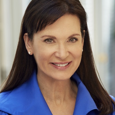 portrait photo of Alexandra Joel
