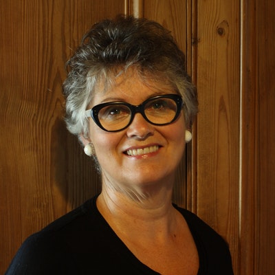 portrait photo of Alexa Johnston