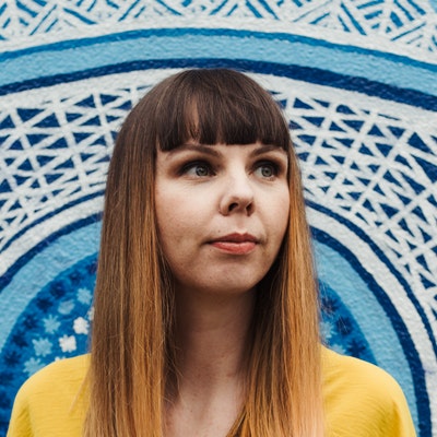 portrait photo of Shivaun Plozza