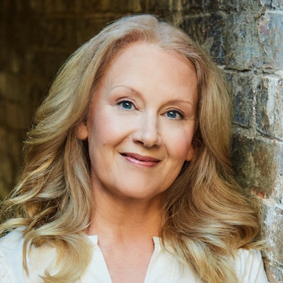 portrait photo of Mette Jakobsen