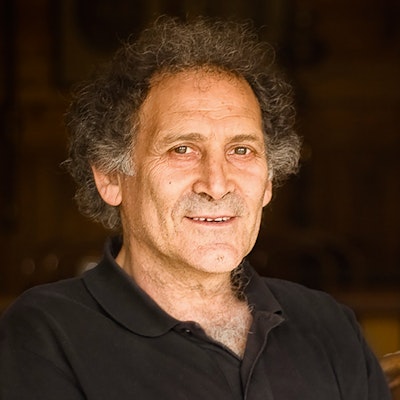 portrait photo of Arnold Zable
