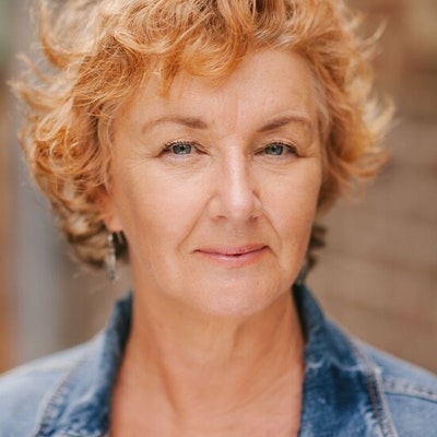 portrait photo of Debra Oswald