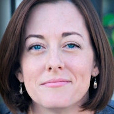 portrait photo of Rachel Starnes