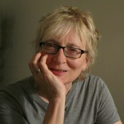 portrait photo of Annie Hauxwell