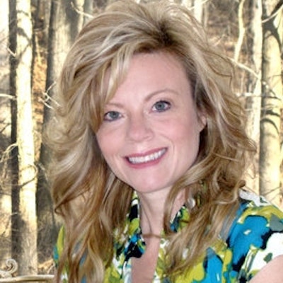 portrait photo of Shirley Jump