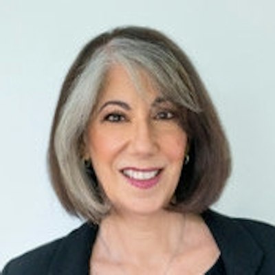 portrait photo of Renee Rosen